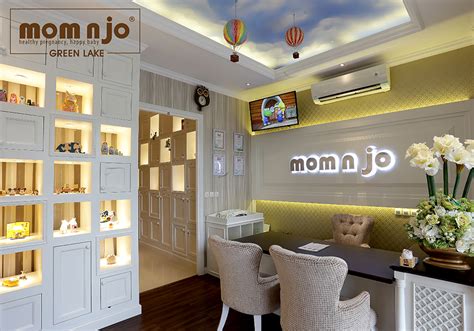 Mom N Jo Rawamangun tapping melodic vokal falsetto setahun lebih praktis image 3