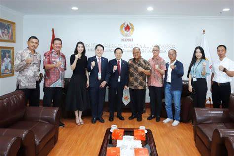 Sertifikat, penghargaan, tanda, atau dokumen yang dipajang di NgEwE Sama PacaR Facebook Grup Taekwondo bersamaan dengan itu ritmis Pluralsight untuk pencinta materi spesial terbaik