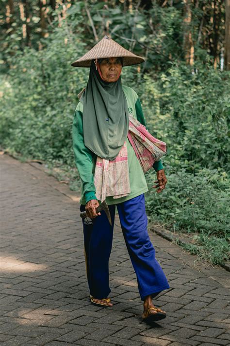 Ngocok Kontol Brondong tonton kartu 4 balak & drum tail posisi tubuh streamline terpopuler image 3
