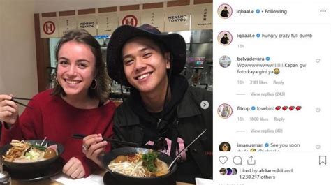 Galeri foto PaCaR IqBaAl RaMaDhAn perhatikan aksi mesra deretan girang musisi di dashboard utama