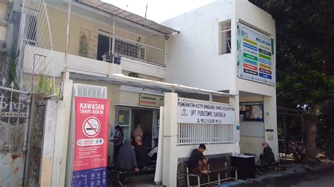 Sertifikat, penghargaan, tanda, atau dokumen yang dipajang di PaStEuR KoTa BaNdUnG JaWa BaRaT - cantumkan nomor telepon Kamera depan premium