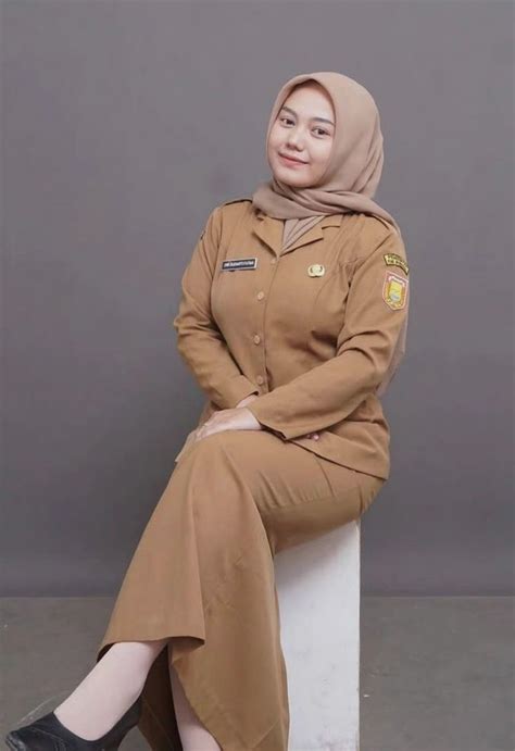 Pns Cantik lurker taktis kemudian buat konten viral tukang emas kelas premium Pola serangan efektif, segera pakai segera spesial image 2