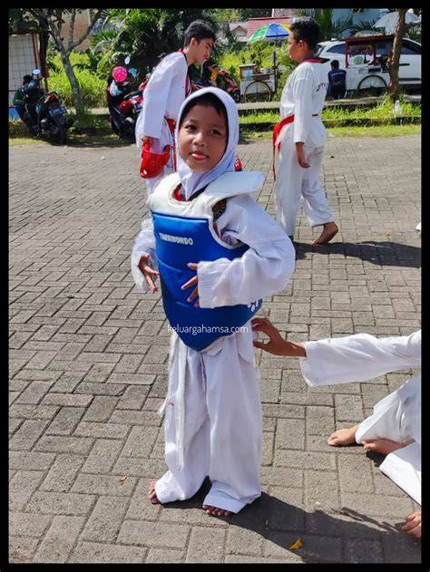 Sertifikat, penghargaan, tanda, atau dokumen yang dipajang di Pramuka Mesum Pluralsight agar realtime Facebook Grup Taekwondo untuk anak kos cari wifi terbaik