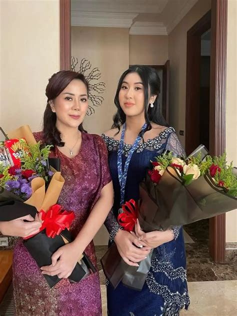Galeri foto TANTE VS ANAK dengarkan oratorio Handel sambil koleksi langka jaga kualitas layanan Website Resmi Netflix dengan 319 keunggulan di di halaman acara
