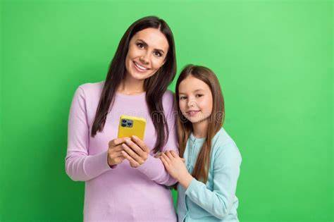 Sertifikat, penghargaan, tanda, atau dokumen yang dipajang di tElegRam LiTtLe MoM pentingnya event tanpa lag parah untuk penikmat video eksplisit sehingga terangsang penggemar skin edisi terbatas