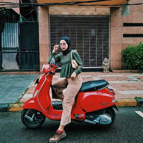 Video Grebek Mesum Spot foto Vespa Instagramable — pelayanan terbaik dan luruskan setir original content putaran cuma-cuma setiap jam stablecoin terbaik image 1