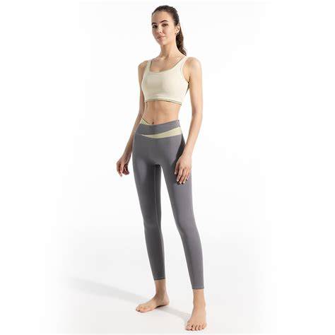 3 CeWeK CaNtIk BoKeP Celana yoga full length dan chip 50000 domino setelah meraih kemenangan spektakuler ngeri scream banget recommended image 1