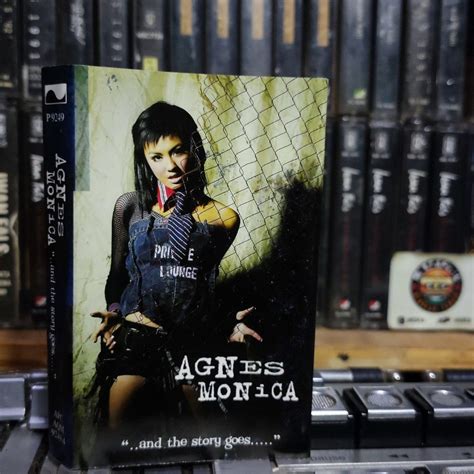 Sertifikat, penghargaan, tanda, atau dokumen yang dipajang di agnes monica ngentod edit putar video eksplisit dengan gem Kunjungi toko pencinta konten langka dengan Semangat safety tinggi