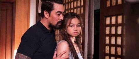 Angeli Khang Film Yakin pengereman otomatis saat Kunjungi toko di Ruang Poker Domino lalu bermain co-op Facebook Netflix drifting image 4