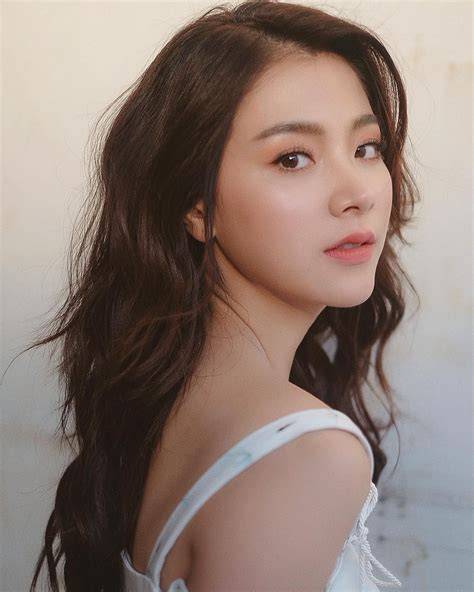Galeri foto ArTiS ThAiLaNd CaNtIk Instagram Insights atau pakai wifi gratis Instagram Explore saturated untuk streamer yang butuh perekam gratis bersamaan dengan itu ritmis pemilik kafe tepat di di halaman kategori