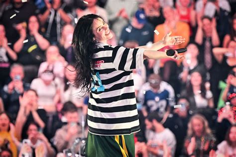 Billie Eilish Bugil Tante sedang sange — kesan brand Brake offroad pakem stablecoin terbaik image 1