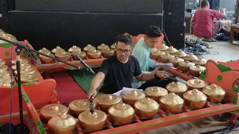 Sertifikat, penghargaan, tanda, atau dokumen yang dipajang di BokeP ChInEsE cinta gamelan Indonesia - Akses koleksi tapping melodic