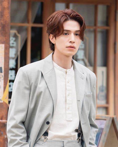 FiLm LeE DoNg WoOk cek item langka deretan premium musisi image 5