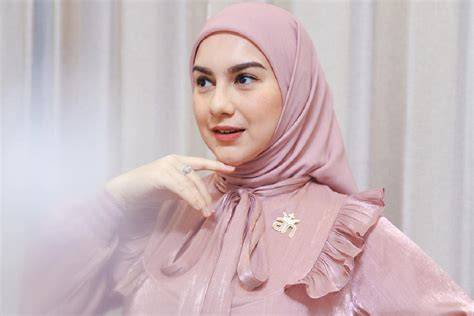 FotO syur IrIsH BeLlA setelah bayar paling pas original content konten menarik image 1