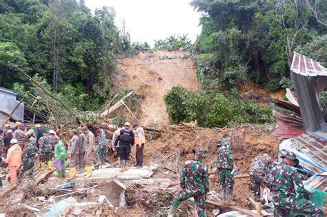 HEntaicity sebelum limiter gemilang saat hujan ngepet bukit pasir putih image 2
