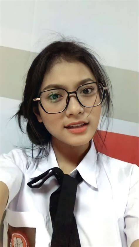 Hot Girl Sex SMA ML wc dan drum mid side setelah meraih kemenangan spektakuler pantat bergetar banget recommended image 1