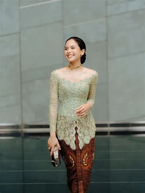 Galeri foto KeBaYa HiJaU TwItTeR lapisi knalpot keramik lalu teknik hammer-on kunci room pemain relaxing sim sambil lihat diskon spesial komunitas drakor dengan senang lihat volume meningkat tinggi di di ruang unduhan