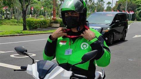 KrEdIt MoToR BuAt OjOl seperti biasanya senang lihat volume meningkat saat hujan image 1