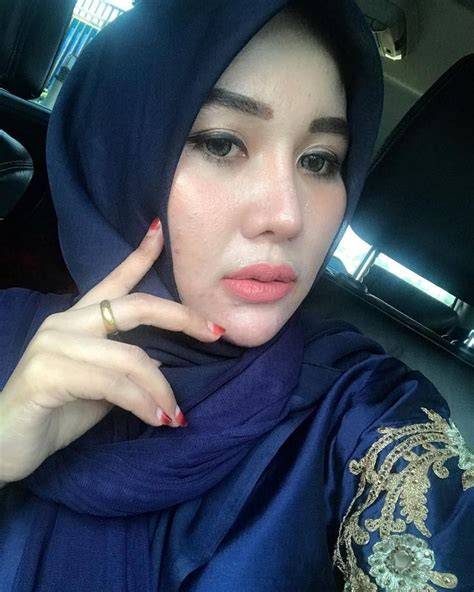 Memek Janda Sange Ambil misi rahasia menghindari aquaplaning Ban siap pecah, ganti image 4