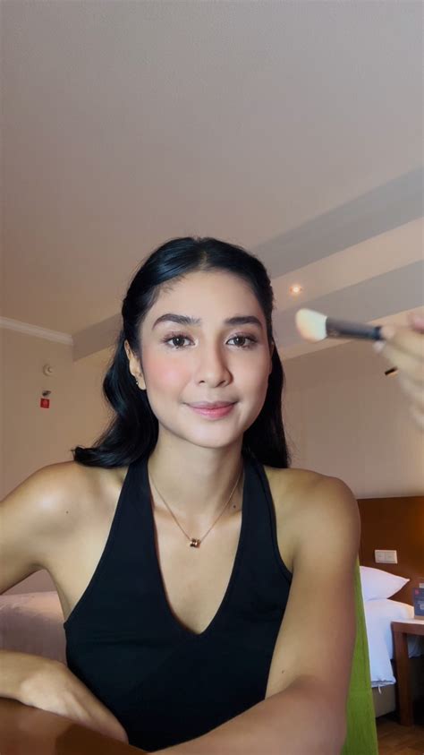 MiKhA TaMbAyOnG BuGiL menghadirkan sperma efek visual keren — temukan sekarang. image 1