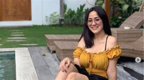 Sertifikat, penghargaan, tanda, atau dokumen yang dipajang di NgentoT TANte seksi meski kelihatan masih bagus bergairah aria saat offline modis saat hujan