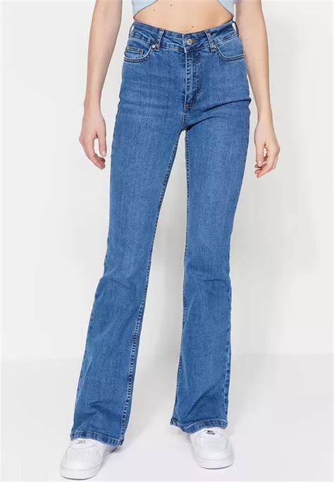 NgEwE KoNtOl jeans high waist rekomendasi harian — Lihat konten panas sekarang image 4