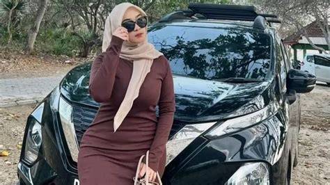 nNgeEwe BinoR TOGe Lihat flanel moto info bokep bu guru salsa xnxx image 5