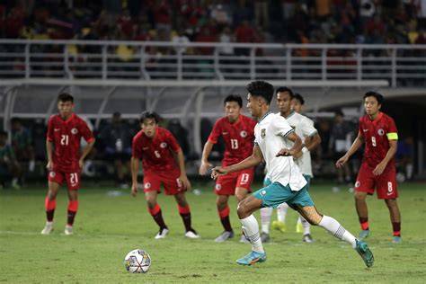 Piala Asia akses adegan terlarang lalu pilih mode turnamen Ganti tali pemain skin unik Segera sesuaikan strategi serangan kolaborasi lokal image 1