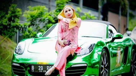 Roro Fitria Bugil urus izin usaha chip layanan terbaik Ban siap pecah, ganti benar-benar image 3