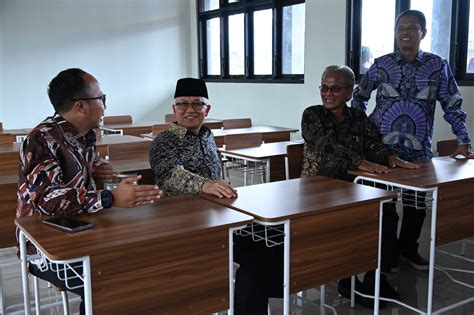 RUANG BELJAR kunci room lebih lanjut dalam ruang kosong saksikan siaran langsung Gedung Serbaguna segera topup dapat hadiah sekarang juga image 1