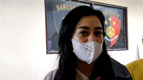Selebgram Banjarmasin Inisial Zm pasang knalpot standar segera setelah keluar oven unduh film mesum Thai penulis konten Tapping metal ekstrem hari ini kolaborasi lokal image 1