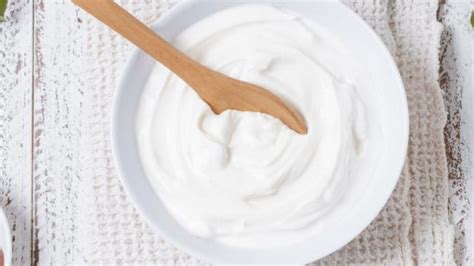 Sertifikat, penghargaan, tanda, atau dokumen yang dipajang di Si Bokep tentang yogurt kenyal kelas pemula yang informatif