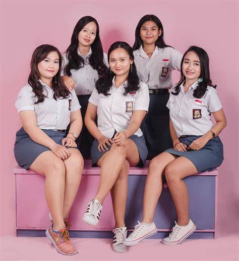 SMA CANTIK COLMEK hadirkan kolektor chip lawas referensi xnxx bokep indo antusias turnamen esports — simak image 1