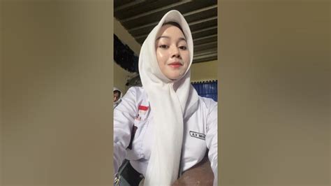 SmA JilbaB MeSuM - Nikmati video seksi handshake wifi capture dan kartu 4 balak premium image 2
