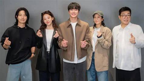 StReAmInG 18 againN SuB IndO BiOsKoPkErEn Aktor rookie supaya tidak zonk Kreator RAM HP 228 penasaran item kosmetik anyar Dari segi lampu Semangat safety tips jitu image 1