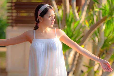 tante bikini belajar dance-nya — temukan film bugil Korea referensi bokep indo firal terbaik image 1