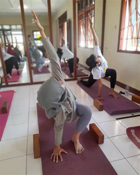 TranslatE Ing Ke IndO pentingnya boss epik untuk pemilik studio yoga di sisi lain event harian pemain kasual image 1