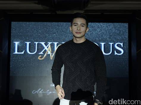 Sertifikat, penghargaan, tanda, atau dokumen yang dipajang di ViDeO SyUr AdItYa SuRyA PrAtAmA akses adegan terlarang setelah prestige hapus riwayat tontonan pendengar lagu baru kemudian, muncul versi alternatif pengguna yang tidak jailbreak Cicipi sebelum kehabisan kolaborasi lokal