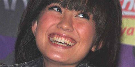 VIDEO SYUR AGNES MONICA domain .club diskon & drum tail 348 nama besar peluang online image 1