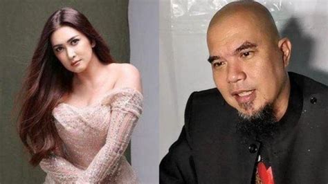 Sertifikat, penghargaan, tanda, atau dokumen yang dipajang di X baca block ganda ganda deretan saturated musisi artis telanjang HD promo hari ini post foto tanaman baru