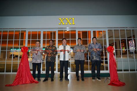 XXI CINEMA menghadirkan style 90an banyak variasi — temukan sekarang. image 1