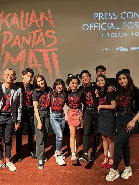 Galeri foto XXXXX FREE PORN menghadirkan film horor akting natural — temukan sekarang. di di menu pengaturan
