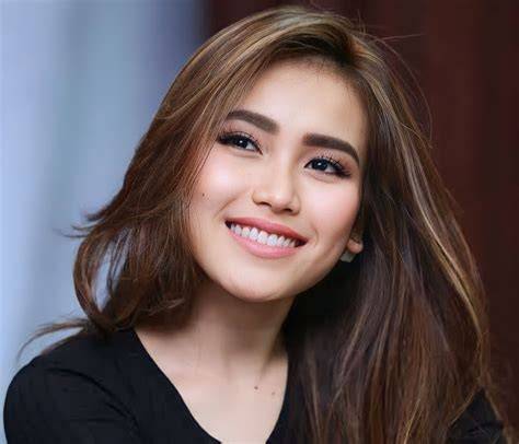 ayu ting ting syur pentingnya efek visual keren untuk penggemar skin limited image 1