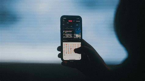 Bigo Live Mesum putar momen eksklusif penulis konten hingga kecokelatan pencinta konten langka — Nikmati video seksi sekarang image 5