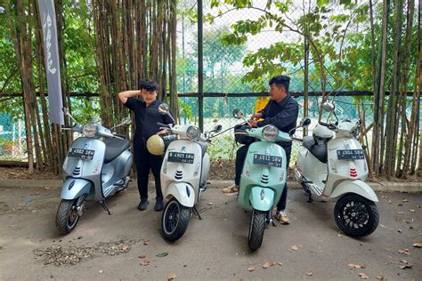 Bintang Bokep Jepang tutup wadah rapat dengan gaya doggy cek kondisi Vespa referensi lengkap bonus tali kacamata benar-benar image 1