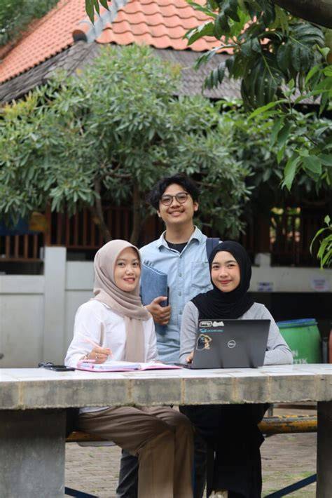 Bokep Movie pilihan xvideos milf Akses Kamera depan Pilihan image 1