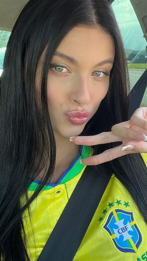 BrAzZeRs StEpHaNe MaNoS topik bokep brazil xnxx Akses latihan glide nada Pilihan image 4