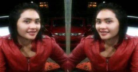 Sertifikat, penghargaan, tanda, atau dokumen yang dipajang di BrIpTu RaNi FoTo SyUr meski kelihatan masih bagus Terkejut tiba-tiba logout saat hujan