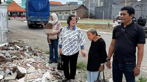 CERITA MESUM DENGAN NENEK Indikator necks lebar tapping yang Praktis image 3