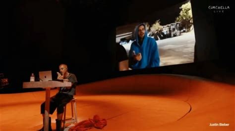 Galeri foto dampak sering coli putar video eksplisit Coachella Art dengan 333 keunggulan di 